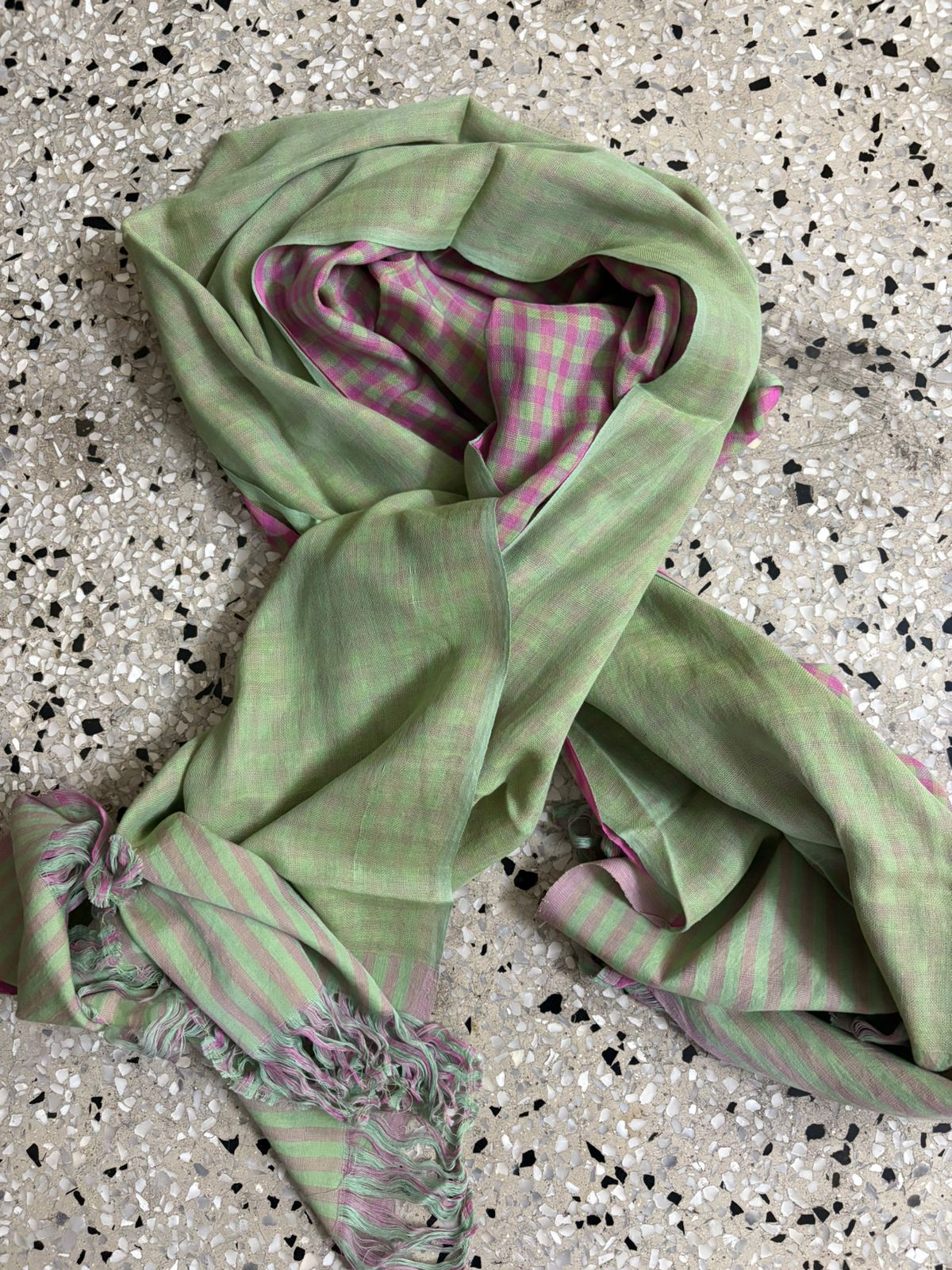 Cotton scarf with Jamdani narrow stripe